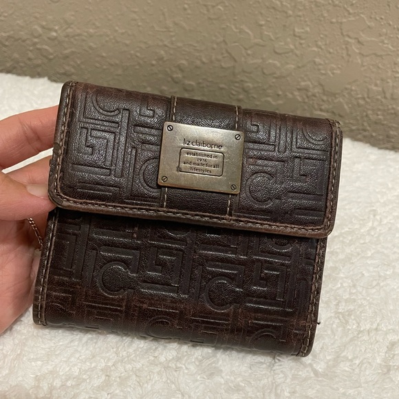 Liz Claiborne Embossed Dark Brown Wallet - Picture 1 of 11